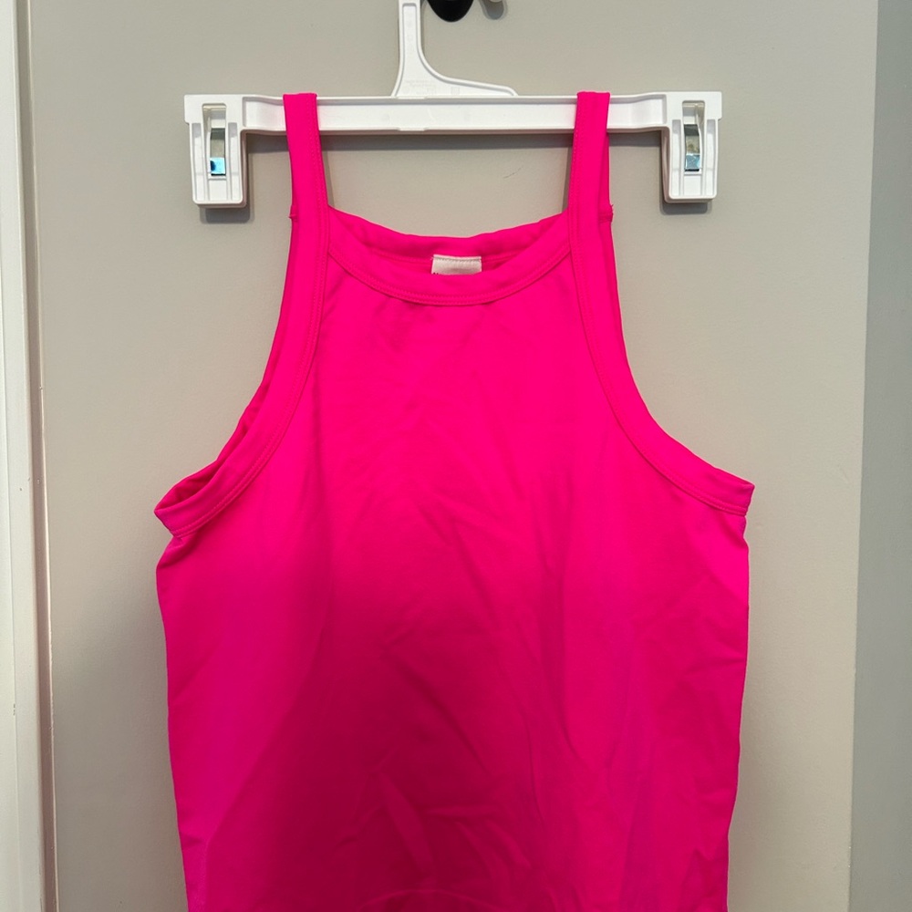 No Boundaries Pink Tank Top Scoop Neck Sleeveless